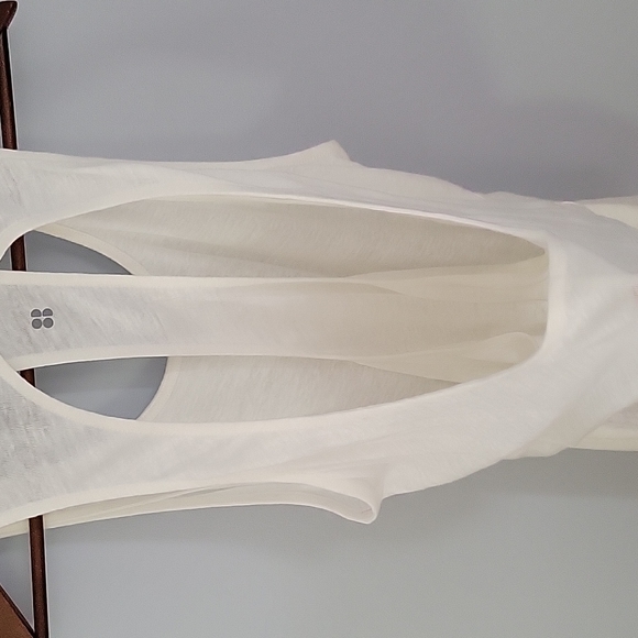 Sweaty Betty Gratitude 2 in 1 vest tank top - Picture 5 of 7